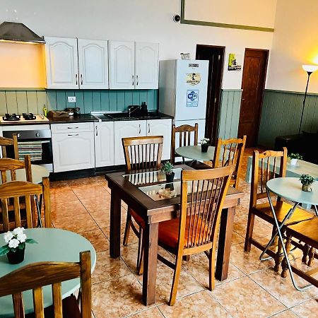 El Jardin De Iris Bed & Breakfast Santa Cruz de Tenerife Exterior photo