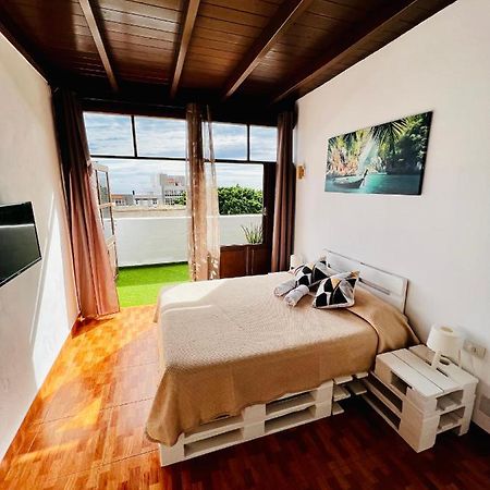El Jardin De Iris Bed & Breakfast Santa Cruz de Tenerife Exterior photo