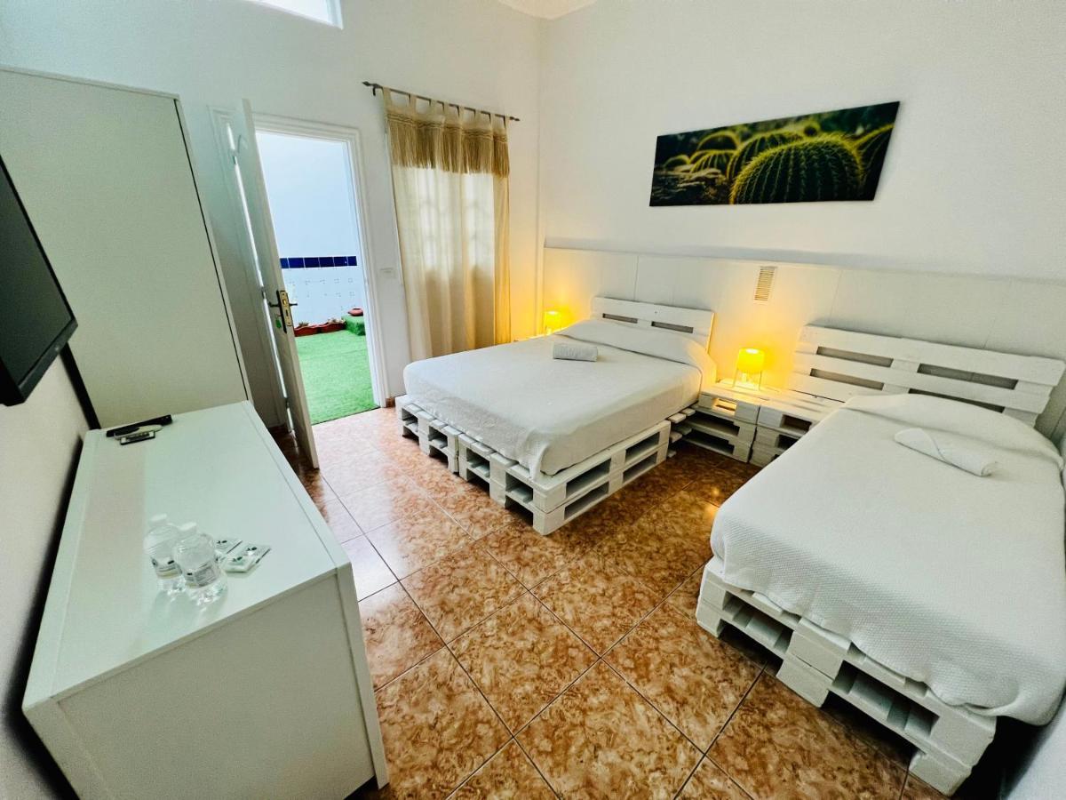 El Jardin De Iris Bed & Breakfast Santa Cruz de Tenerife Exterior photo