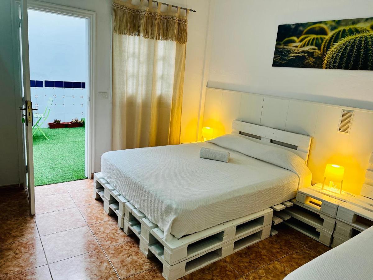 El Jardin De Iris Bed & Breakfast Santa Cruz de Tenerife Exterior photo