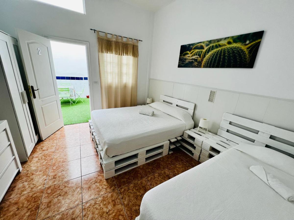 El Jardin De Iris Bed & Breakfast Santa Cruz de Tenerife Exterior photo