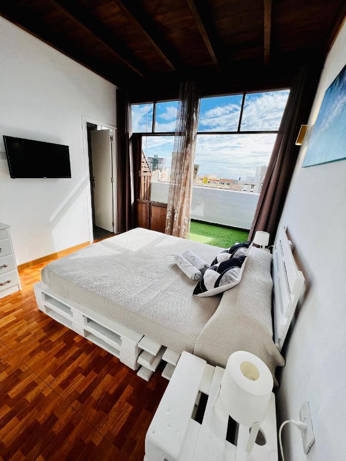 El Jardin De Iris Bed & Breakfast Santa Cruz de Tenerife Exterior photo