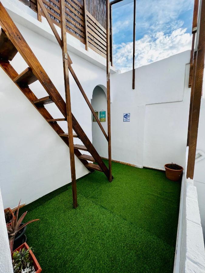 El Jardin De Iris Bed & Breakfast Santa Cruz de Tenerife Exterior photo